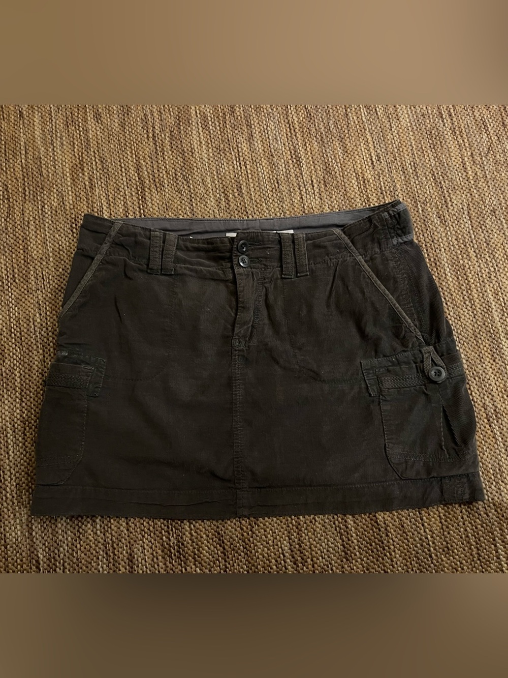Vintage Old Navy Women’s Grey Cargo Mini Skirt